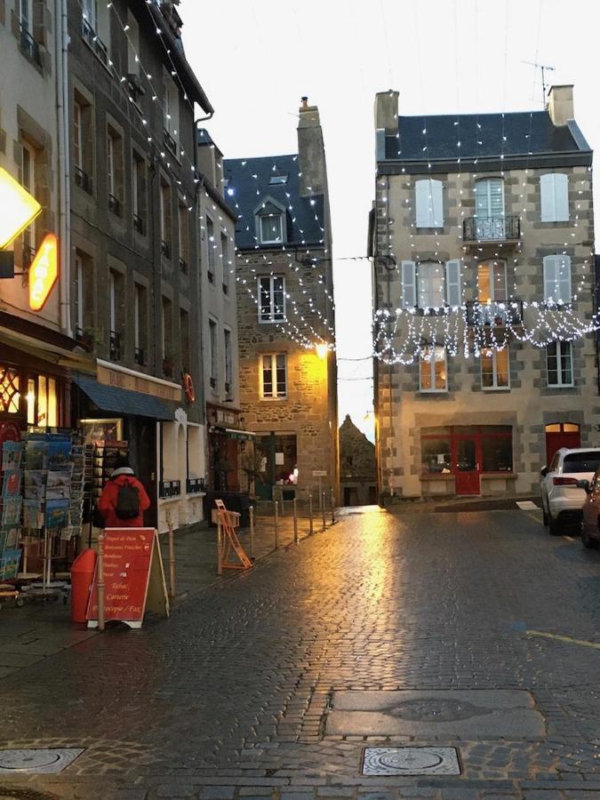 Maisonnette De Charme Avec Cour Privative Haute-Ville Granville Exteriér fotografie